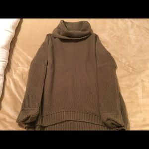 Macy’s Turtle Neck Sweater Size Large Lg Sleeves